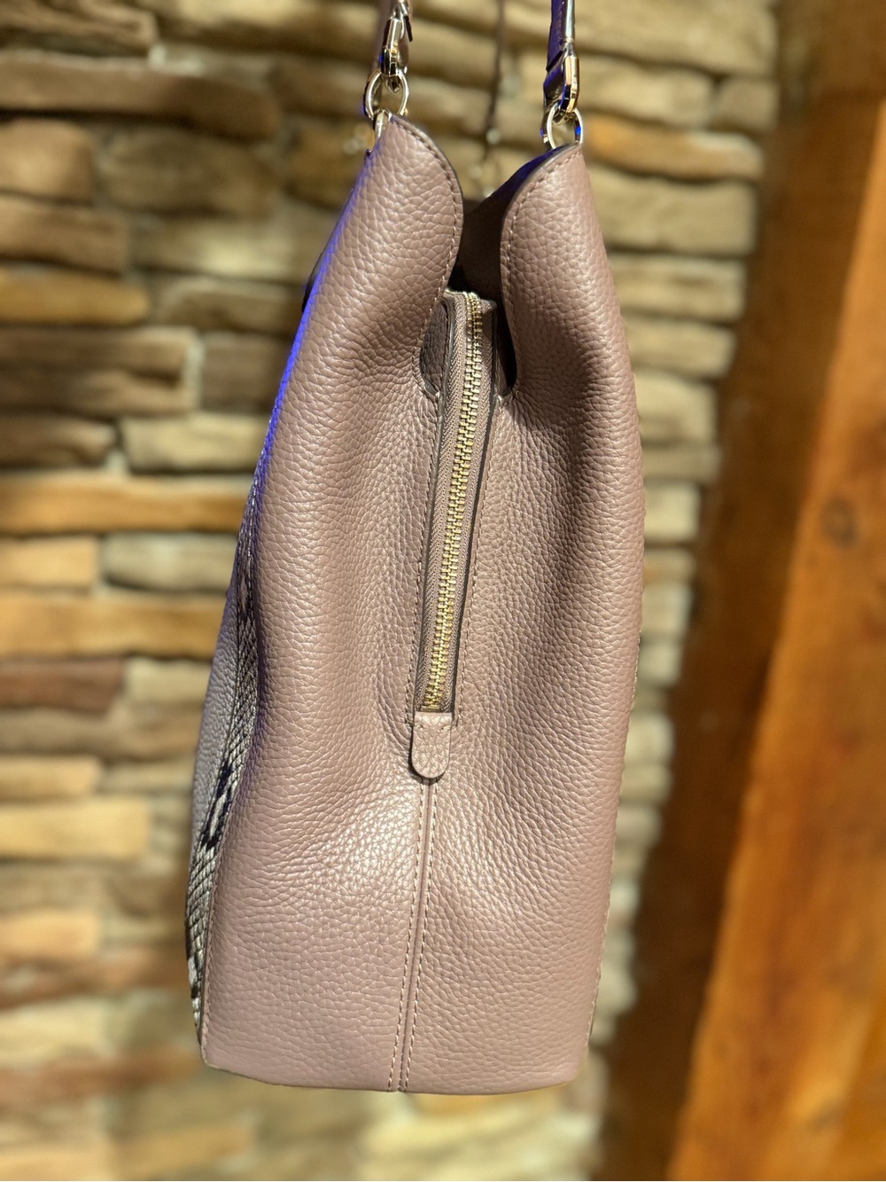Kate Spade NWOT Color block Pebbled Leather Triple Compartment Tote Snake Print - Picture 5 of 11
